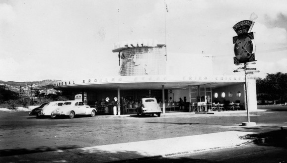 KauKauCorner1940s